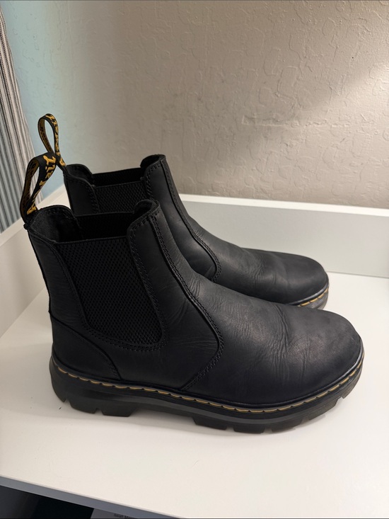 Dr. Martens Shoes - Dr. Martens Unisex Embury Chelsea Boot